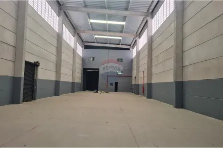 Galpão / Depósito / Armazém para alugar, 930m² no Portão, Arujá