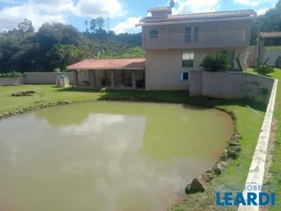 Fazenda / Sítio / Chácara com 4 Quartos à venda, 250m² no Jardim Colina do Sol, Bom Jesus dos Perdões