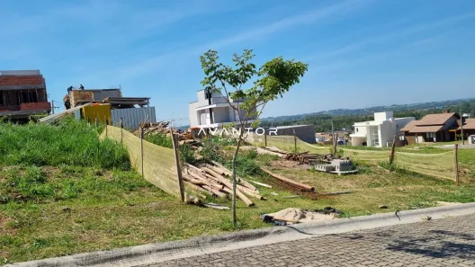 Terreno / Lote / Condomínio à venda, 300m² no Tomazetti, Santa Maria