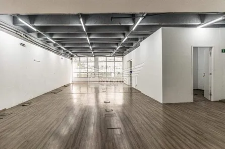 Prédio Inteiro para alugar, 1131m² no Santo Antônio, São Caetano do Sul