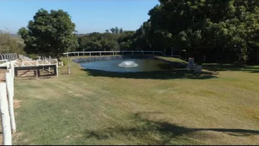 Fazenda / Sítio / Chácara com 3 Quartos à venda, 1000m² no , Capivari