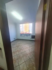 Casa Comercial para alugar, 20m² no Centro, Jacareí