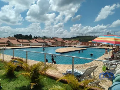 Fazenda / Sítio / Chácara com 4 Quartos à venda, 200m² no , Mairinque