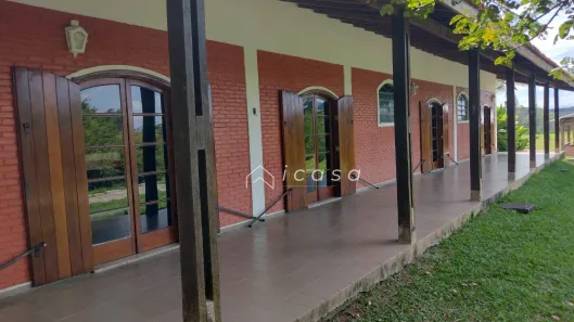 Fazenda / Sítio / Chácara com 5 Quartos à venda, 550m² no Caçapava Velha, Caçapava