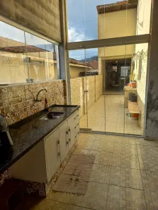 Casa com 3 Quartos à venda, 208m² no Quarta Divisão, Ribeirão Pires