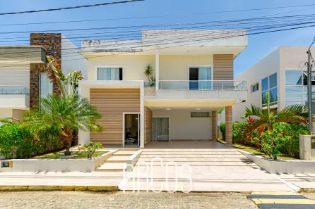 Sobrado com 4 Quartos à venda, 283m² no Robalo, Aracaju