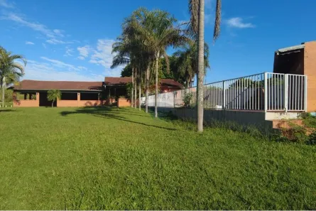 Fazenda / Sítio / Chácara à venda, 2500m² no Náutica, Foz do Iguaçu