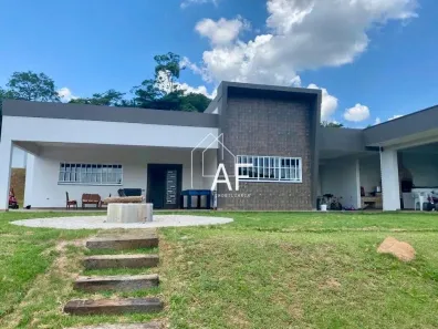 Fazenda / Sítio / Chácara com 5 Quartos à venda, 400m² no Dona Catarina, Mairinque