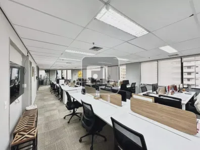 Conjunto Comercial / Sala para alugar, 220m² no Cidade Monções, São Paulo