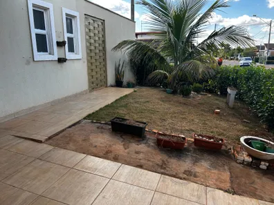 Casa de Condomínio com 3 Quartos para alugar, 140m² no Jardim Decolores, Trindade