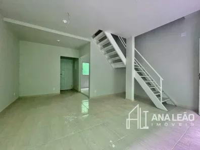 Casa de Condomínio com 2 Quartos à venda, 71m² no Centro, Guapimirim