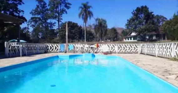 Fazenda / Sítio / Chácara com 3 Quartos à venda, 245m² no Saboó, São Roque