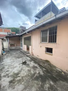 Casa com 1 Quarto para alugar, 40m² no Coréia, Mesquita