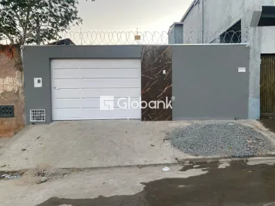 Casa com 2 Quartos para alugar, 90m² no Alto da Boa Vista, Montes Claros