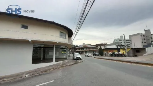 Loja / Salão / Ponto Comercial para alugar, 74m² no Água Verde, Blumenau