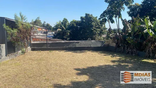 Galpão / Depósito / Armazém para venda ou aluguel, 700m² no Vila Santa Maria, Itapecerica da Serra