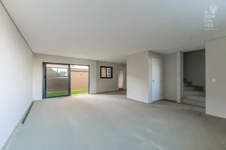 Sobrado com 3 Quartos à venda, 234m² no São Lourenço, Curitiba