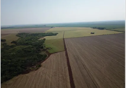 Fazenda / Sítio / Chácara com 3 Quartos à venda, 820000000m² no Centro, Maracaju