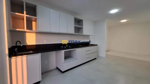 Apartamento com 2 Quartos para alugar, 67m² no Centro, Navegantes