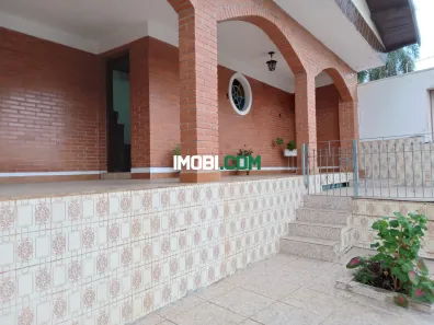 Casa com 3 Quartos à venda, 161m² no Centro, Águas de São Pedro