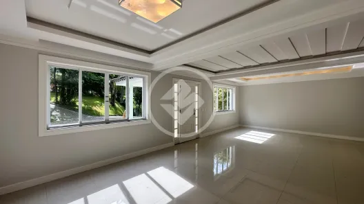 Casa de Condomínio com 3 Quartos à venda, 270m² no Parque do Imbui, Teresópolis