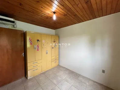 Fazenda / Sítio / Chácara com 3 Quartos à venda, 150m² no Juscelino Kubitschek, Santa Maria