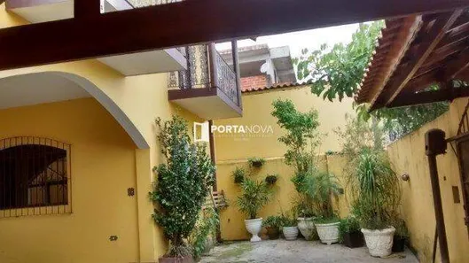 Casa com 4 Quartos à venda, 256m² no Parque Paraíso, Itapecerica da Serra