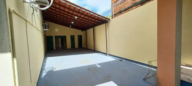 Loja / Salão / Ponto Comercial para alugar, 68m² no Aldeia, Santarém