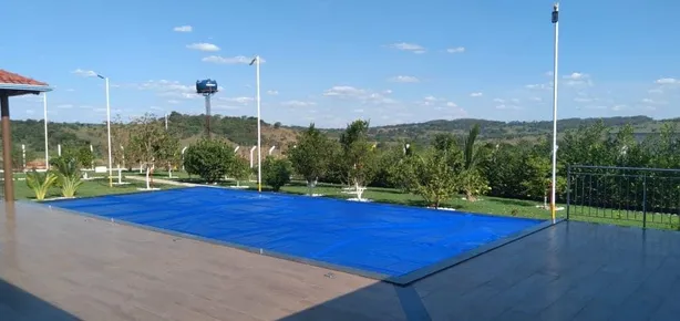 Fazenda / Sítio / Chácara com 3 Quartos à venda, 2000m² no , Nerópolis
