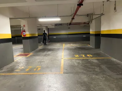 Garagem à venda, 10m² no Rebouças, Curitiba
