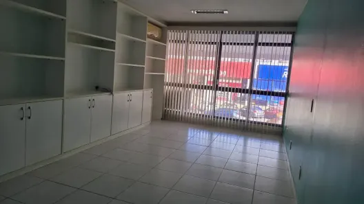 Conjunto Comercial / Sala à venda, 22m² no Asa Norte, Brasília