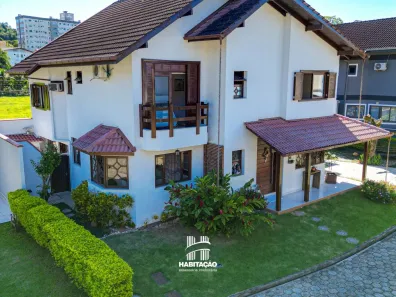 Casa com 3 Quartos à venda, 235m² no Victor Konder, Blumenau