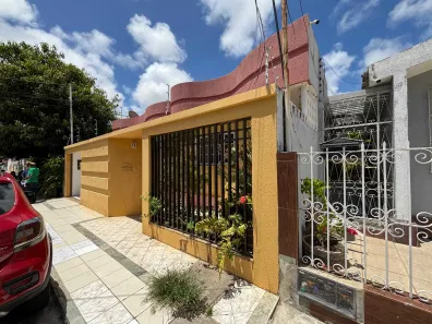 Casa com 3 Quartos à venda, 280m² no Grageru, Aracaju