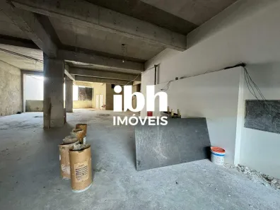 Loja / Salão / Ponto Comercial à venda, 141m² no São José, Uberaba