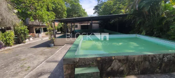 Fazenda / Sítio / Chácara com 3 Quartos à venda, 251m² no Taquara, Rio de Janeiro