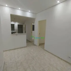 Casa com 2 Quartos para alugar, 55m² no Vila Dirce, Carapicuíba