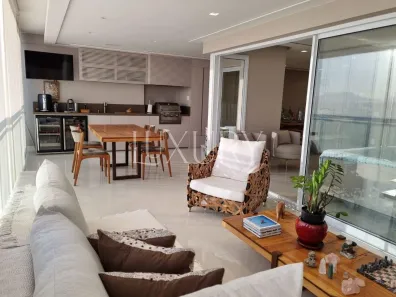 Apartamento com 3 Quartos à venda, 241m² no Água Branca, São Paulo