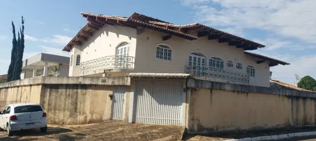 Sobrado com 5 Quartos à venda, 535m² no Taguatinga Sul, Brasília