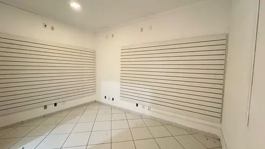 Conjunto Comercial / Sala para alugar, 95m² no Centro, Salto