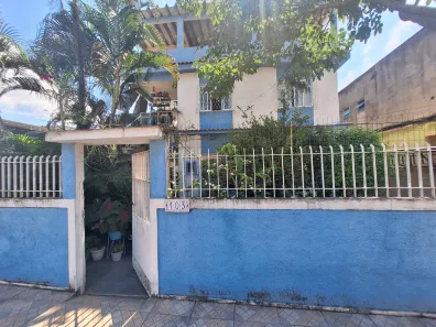 Casa com 2 Quartos para alugar, 80m² no Heliópolis, Belford Roxo
