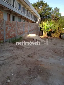 Terreno / Lote Comercial à venda, 337m² no Califórnia, Florestal