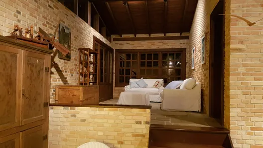 Fazenda / Sítio / Chácara com 9 Quartos à venda, 400m² no Sebandilha, Mairinque
