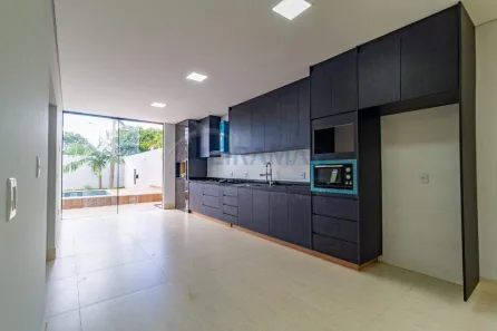 Casa de Condomínio com 3 Quartos para alugar, 200m² no Setor Habitacional Arniqueira, Brasília