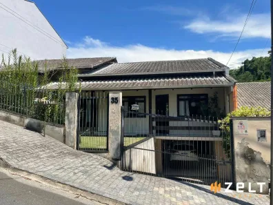 Casa com 3 Quartos para alugar, 200m² no Escola Agrícola, Blumenau