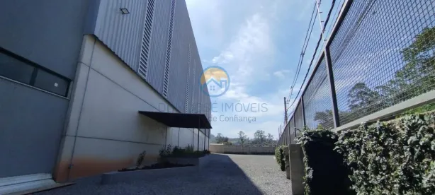Galpão / Depósito / Armazém para alugar, 4600m² no Gramado, Embu das Artes