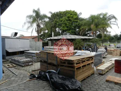 Galpão / Depósito / Armazém para venda ou aluguel, 1767m² no Parque das Rodovias, Lorena