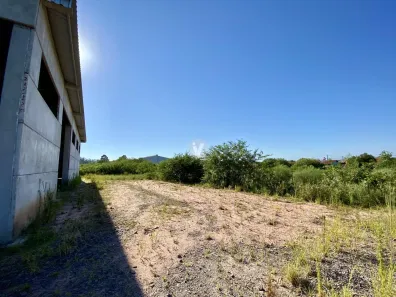 Galpão / Depósito / Armazém com 2 Quartos à venda, 1500m² no Diácono João Luiz Pozzobon, Santa Maria