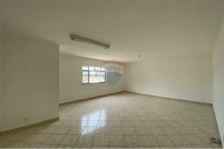 Loja / Salão / Ponto Comercial à venda, 45m² no Centro, Juiz de Fora
