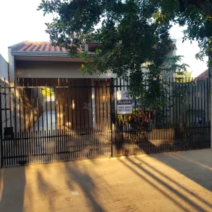 Casa com 3 Quartos para alugar, 72m² no Jardim São Clemente, Maringá