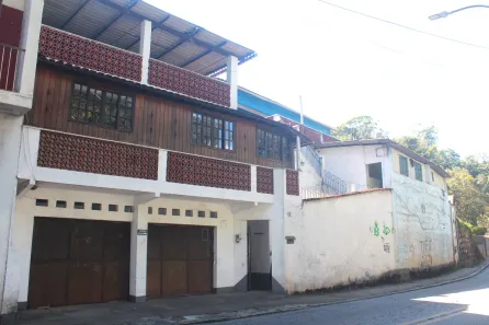 Casa com 4 Quartos à venda, 150m² no Castelanea, Petrópolis